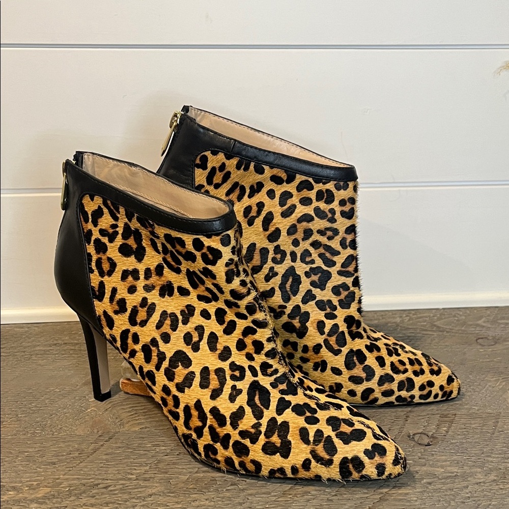 Adrienne Vittadini Nyla Leopard Print Stiletto Ankle Boot / Booties - Size 9.5